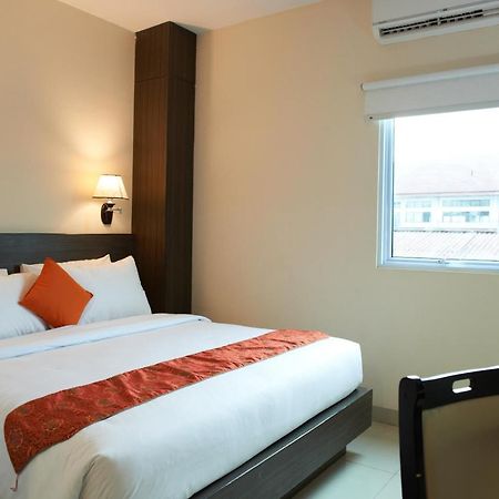 Winstar Hotel Pekanbaru Eksteriør bilde