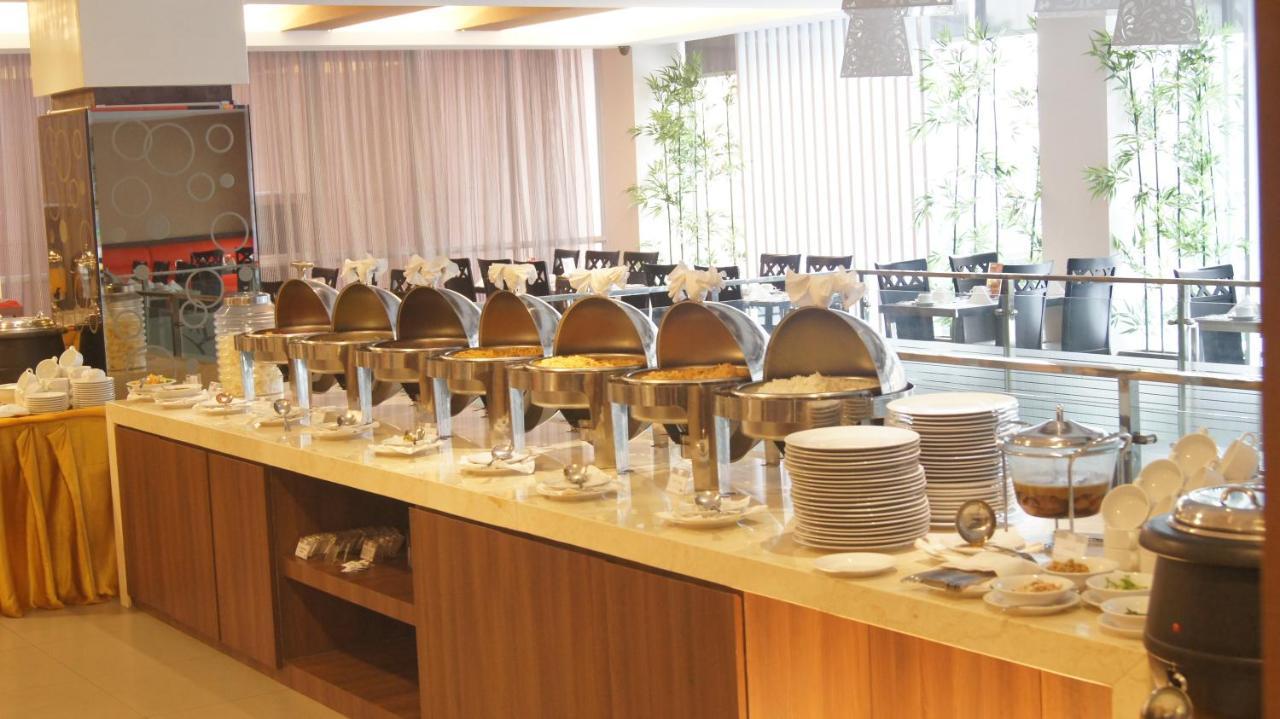 Winstar Hotel Pekanbaru Eksteriør bilde