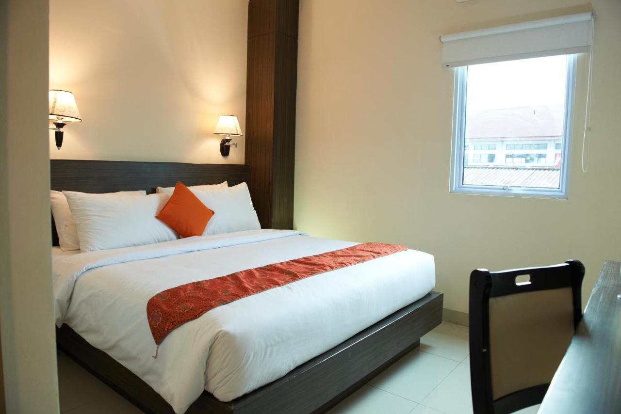 Winstar Hotel Pekanbaru Eksteriør bilde