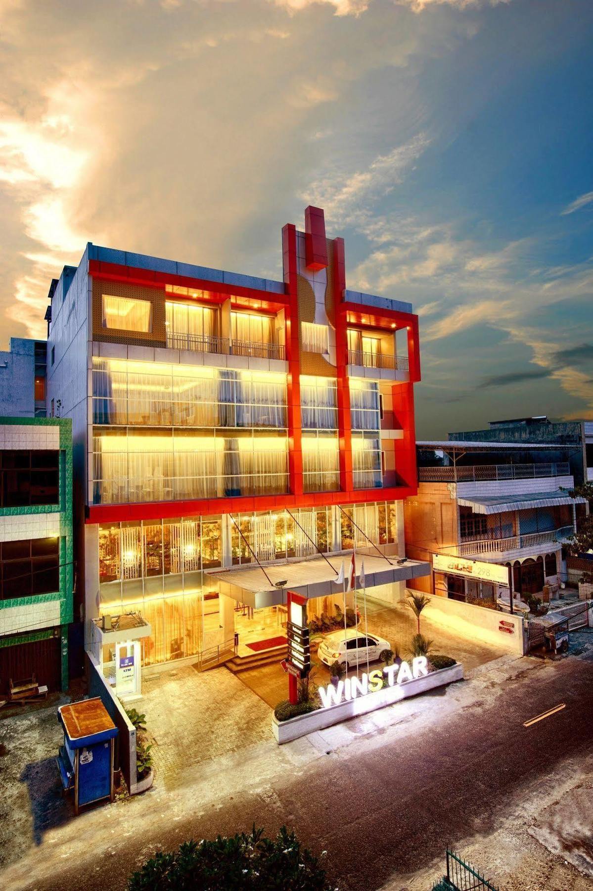 Winstar Hotel Pekanbaru Eksteriør bilde