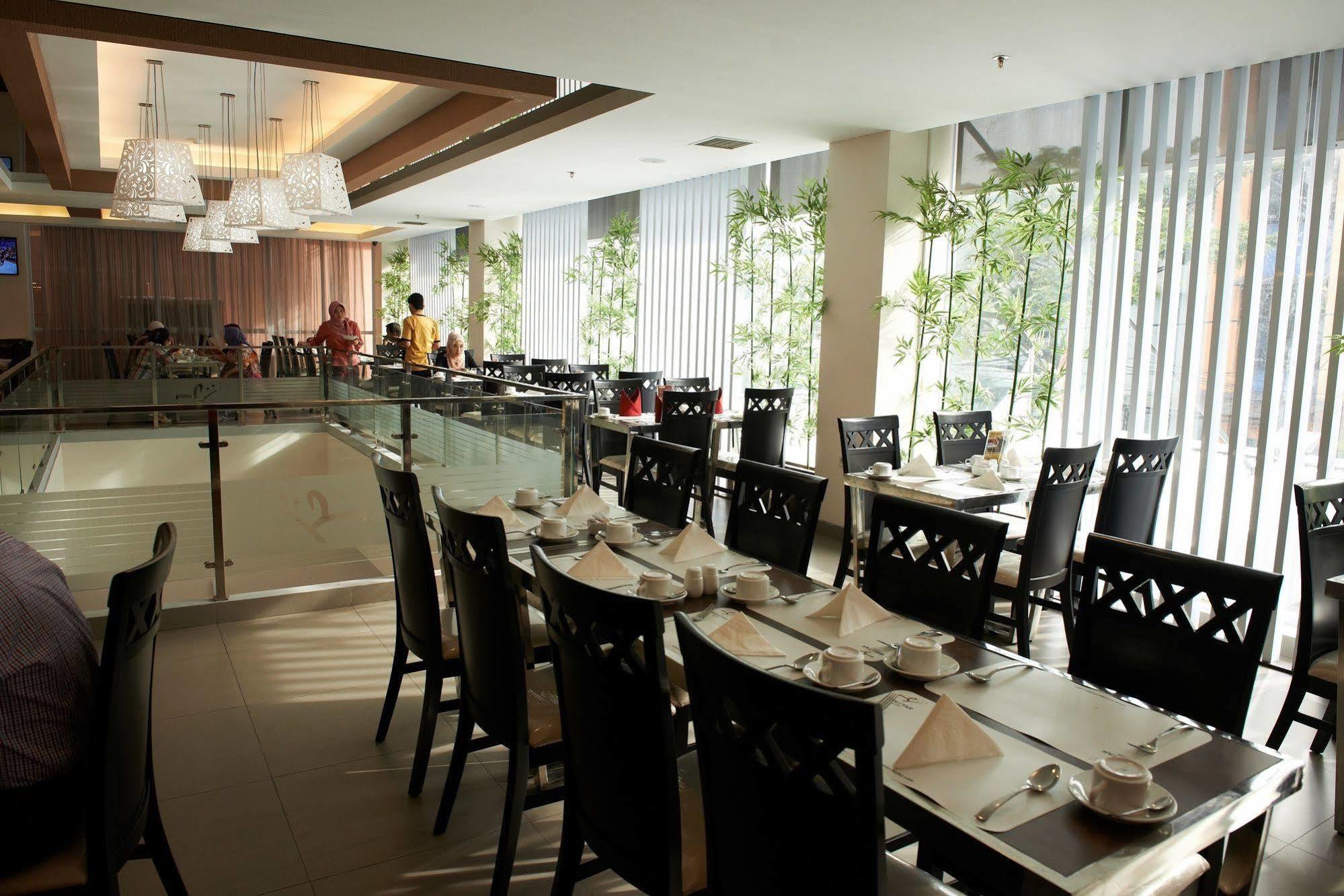 Winstar Hotel Pekanbaru Eksteriør bilde