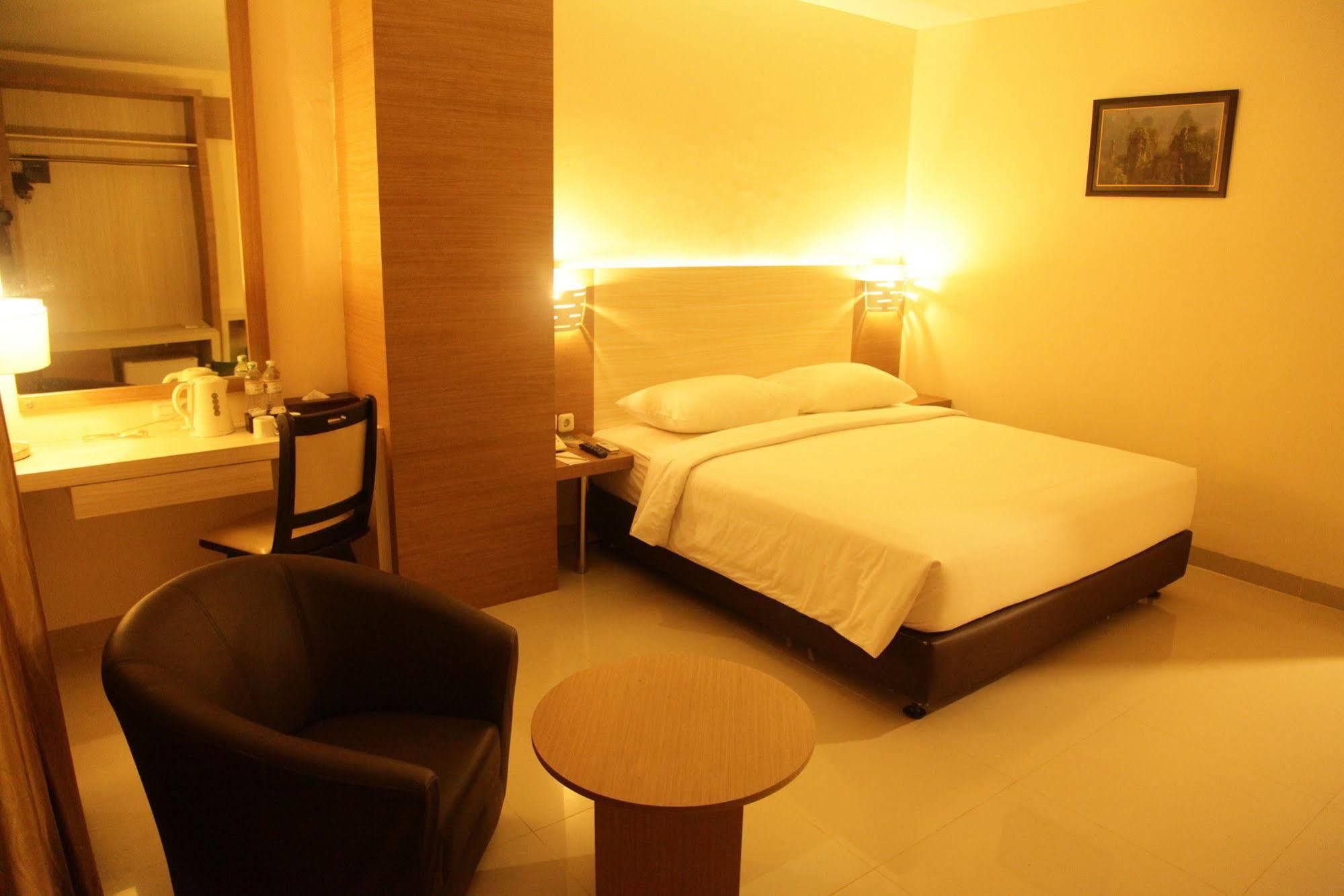 Winstar Hotel Pekanbaru Eksteriør bilde